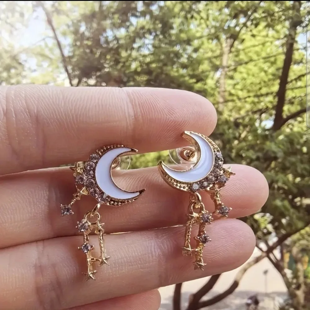 NEWl Moon stud earrings